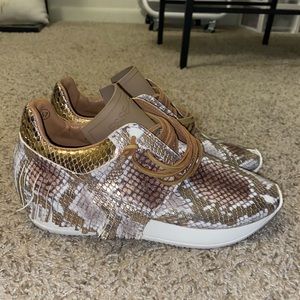 ESSEutESSE metallic snakeskin fringe sneakers
